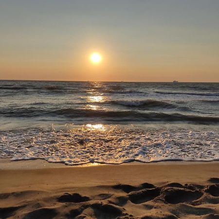Luxury Beach Apartment In Qerret 格勒姆 外观 照片