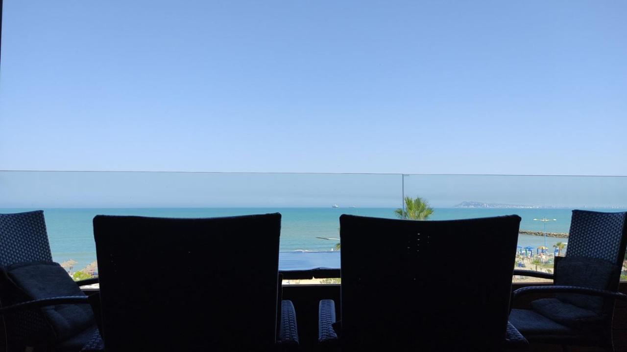 Luxury Beach Apartment In Qerret 格勒姆 外观 照片